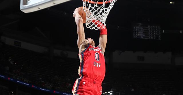 开云下载-狂轰滥炸！鹈鹕单节轰50分、全场砍156分 均创队史纪录